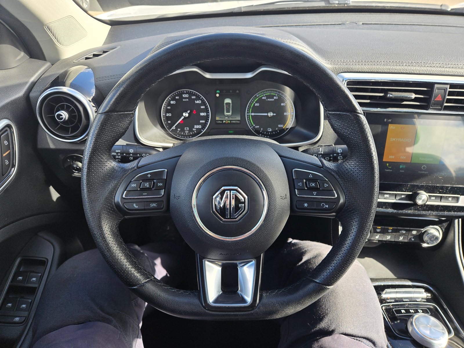 Foto 24 van MG ZS