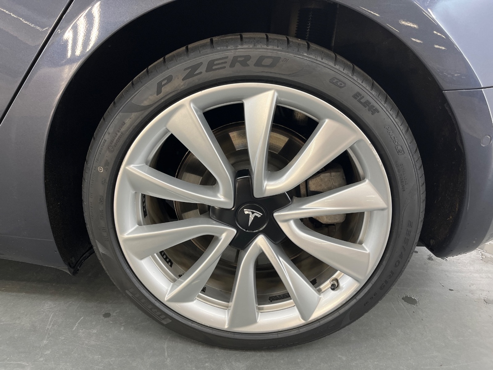 Foto 16 van Tesla Model 3