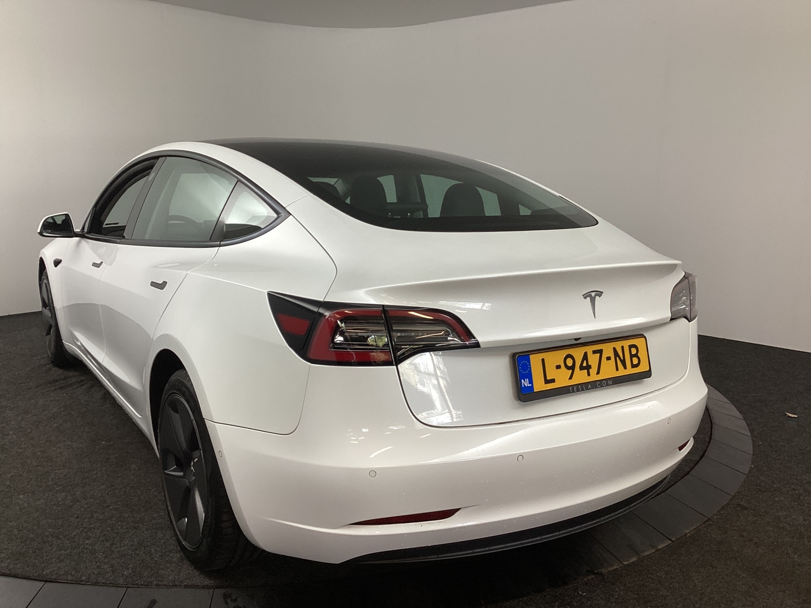 Foto 13 van Tesla Model 3