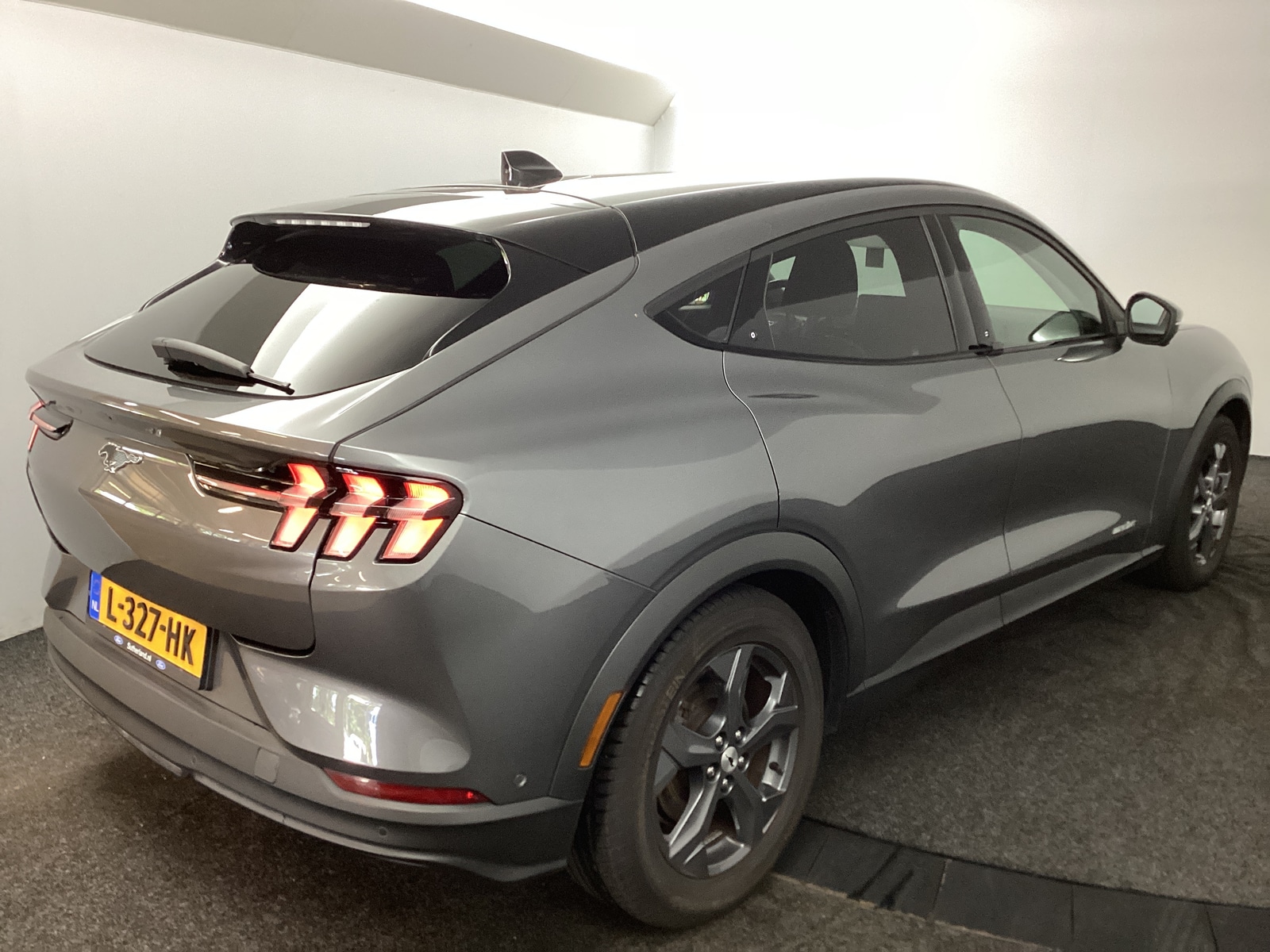 Foto 23 van Ford Mustang