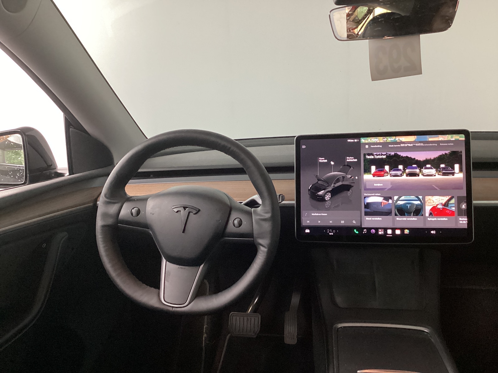 Foto 16 van Tesla Model Y