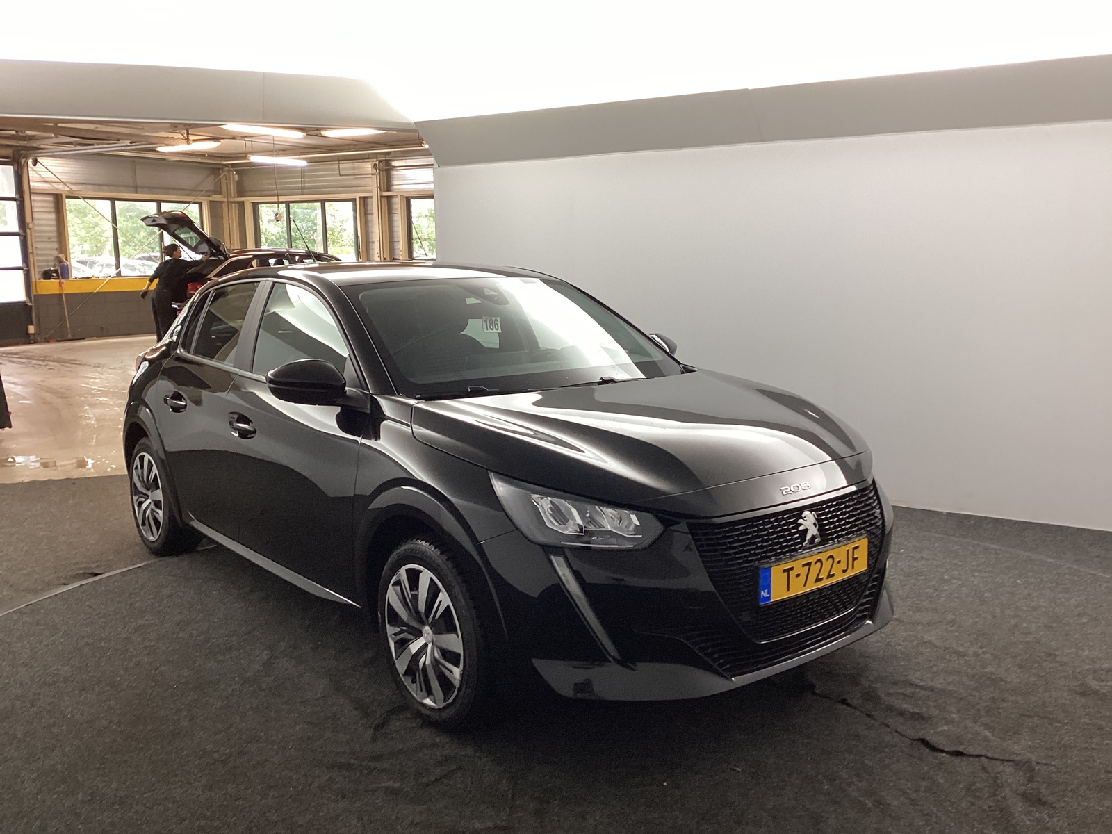 Foto 11 van Peugeot E-208
