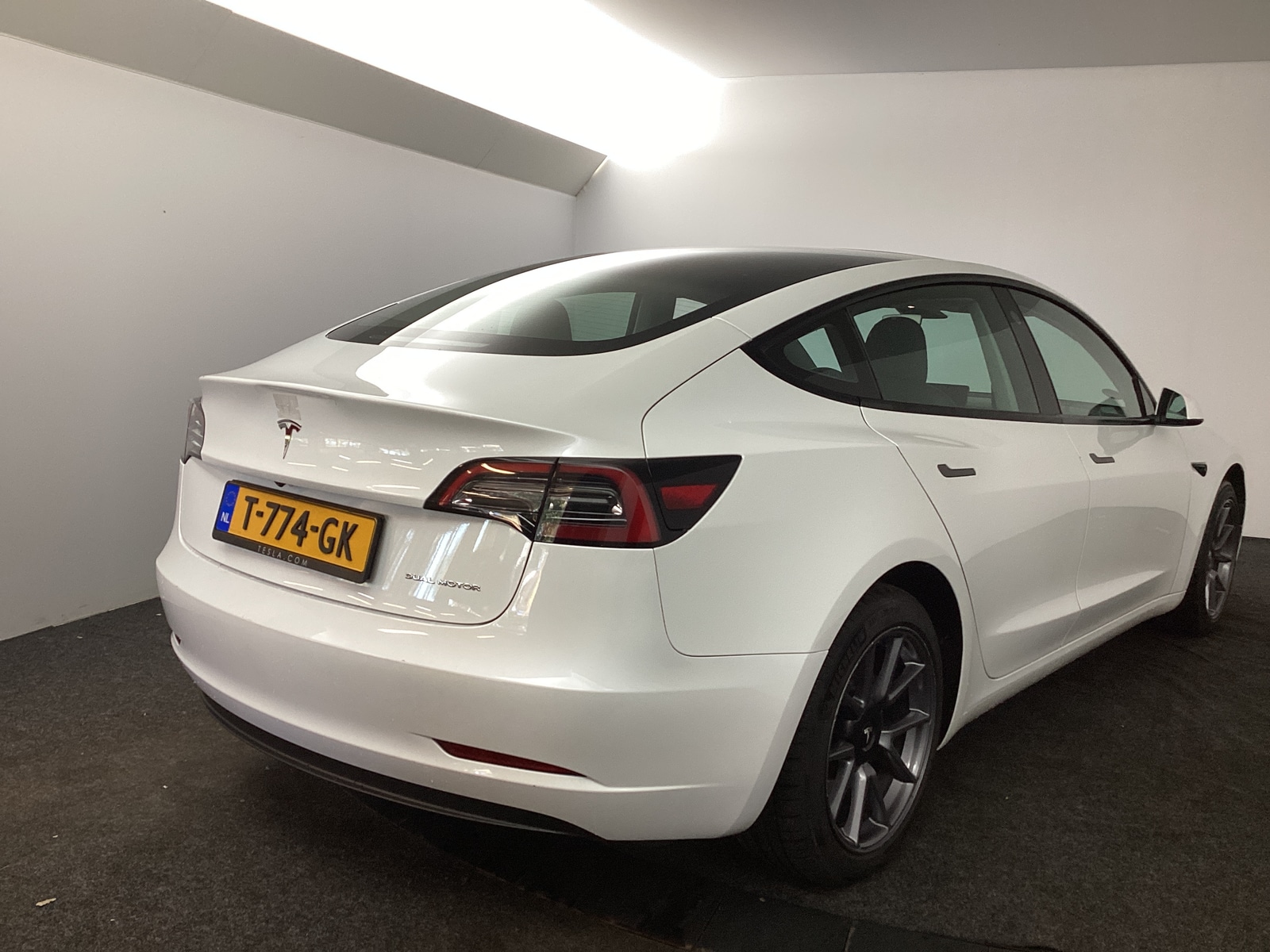 Foto 14 van Tesla Model 3