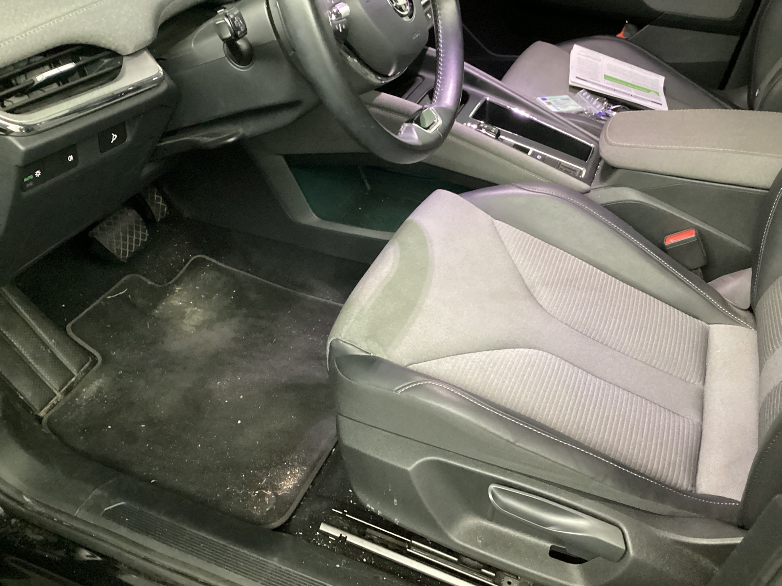 Foto 25 van Skoda Enyaq