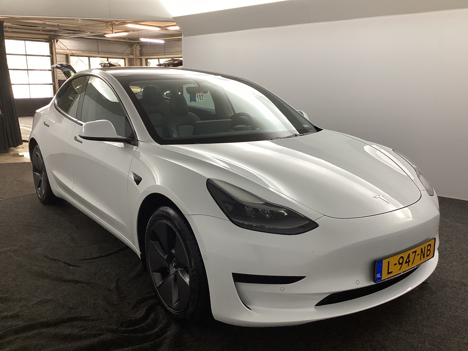 Foto 10 van Tesla Model 3