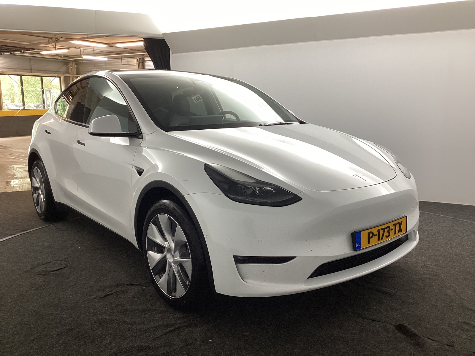 Foto 14 van Tesla Model Y