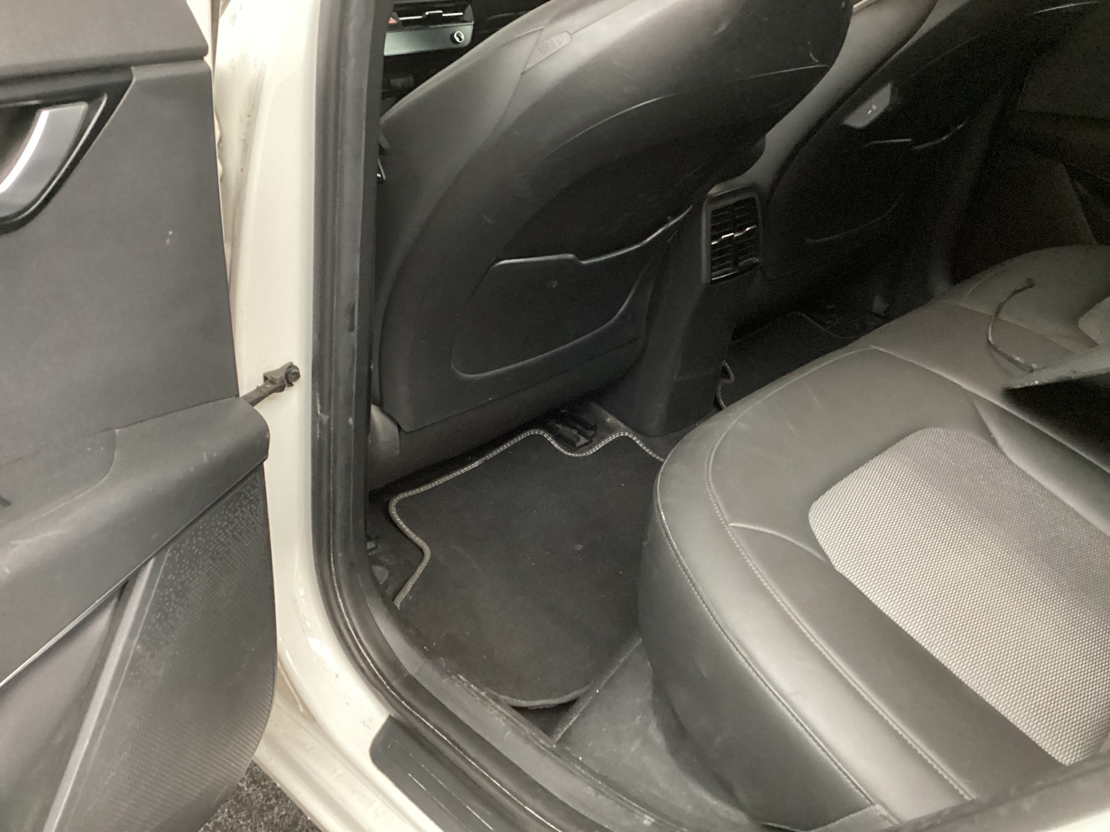 Foto 19 van Kia Niro