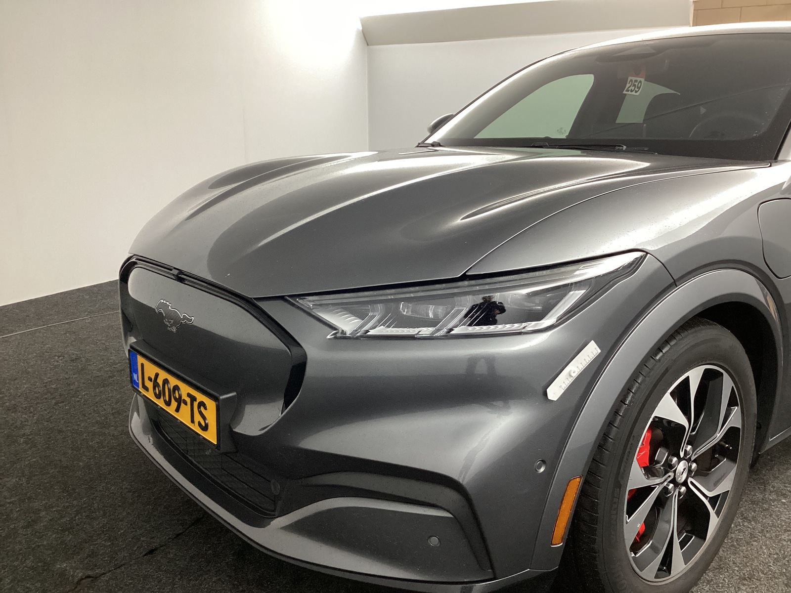 Foto 17 van Ford Mustang