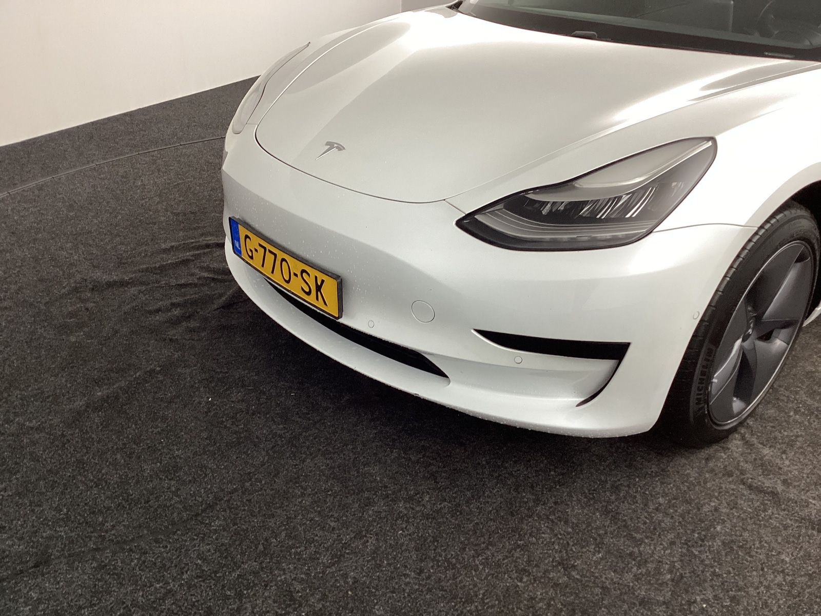 Foto 25 van Tesla Model 3