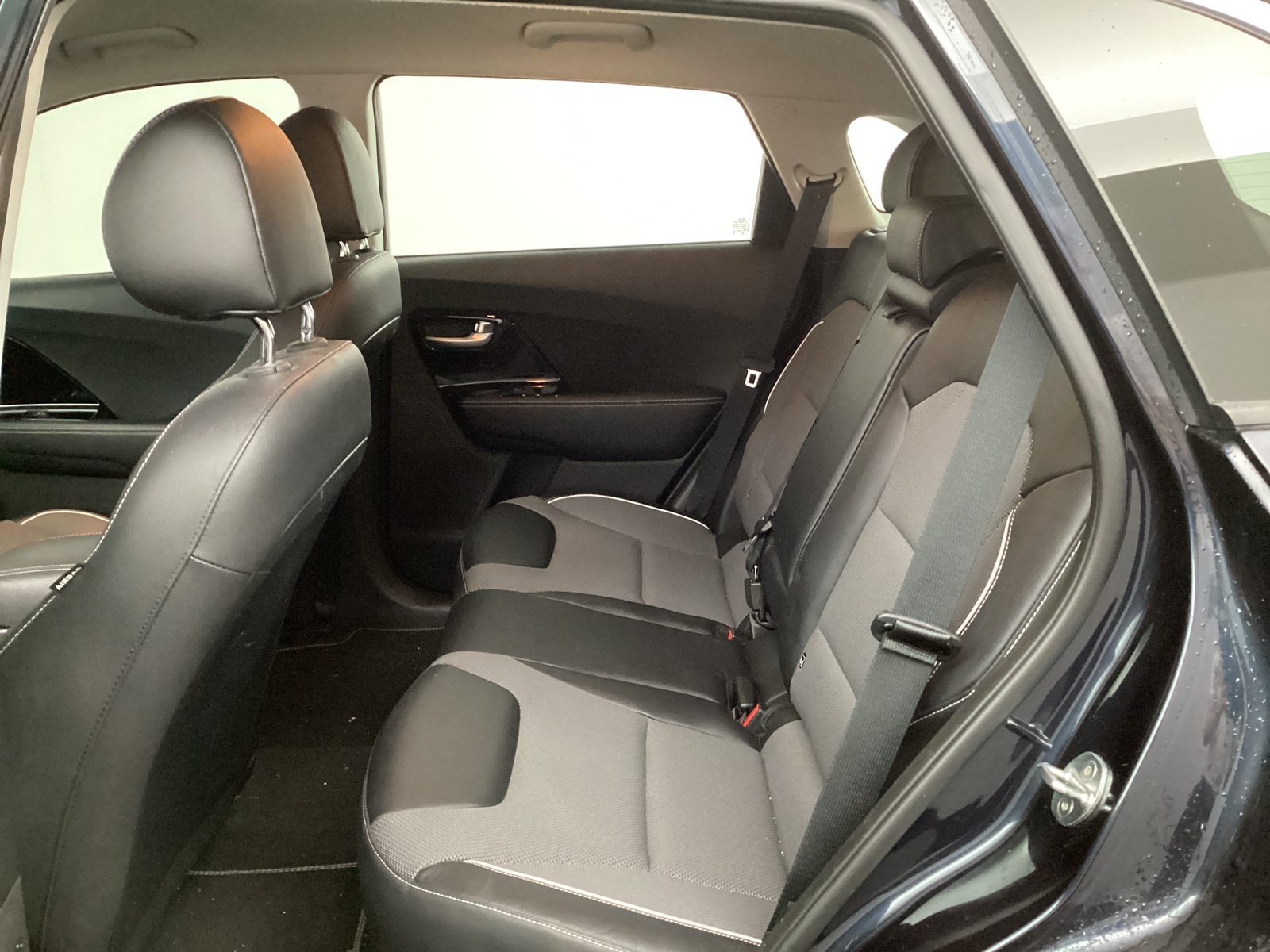 Foto 20 van Kia Niro