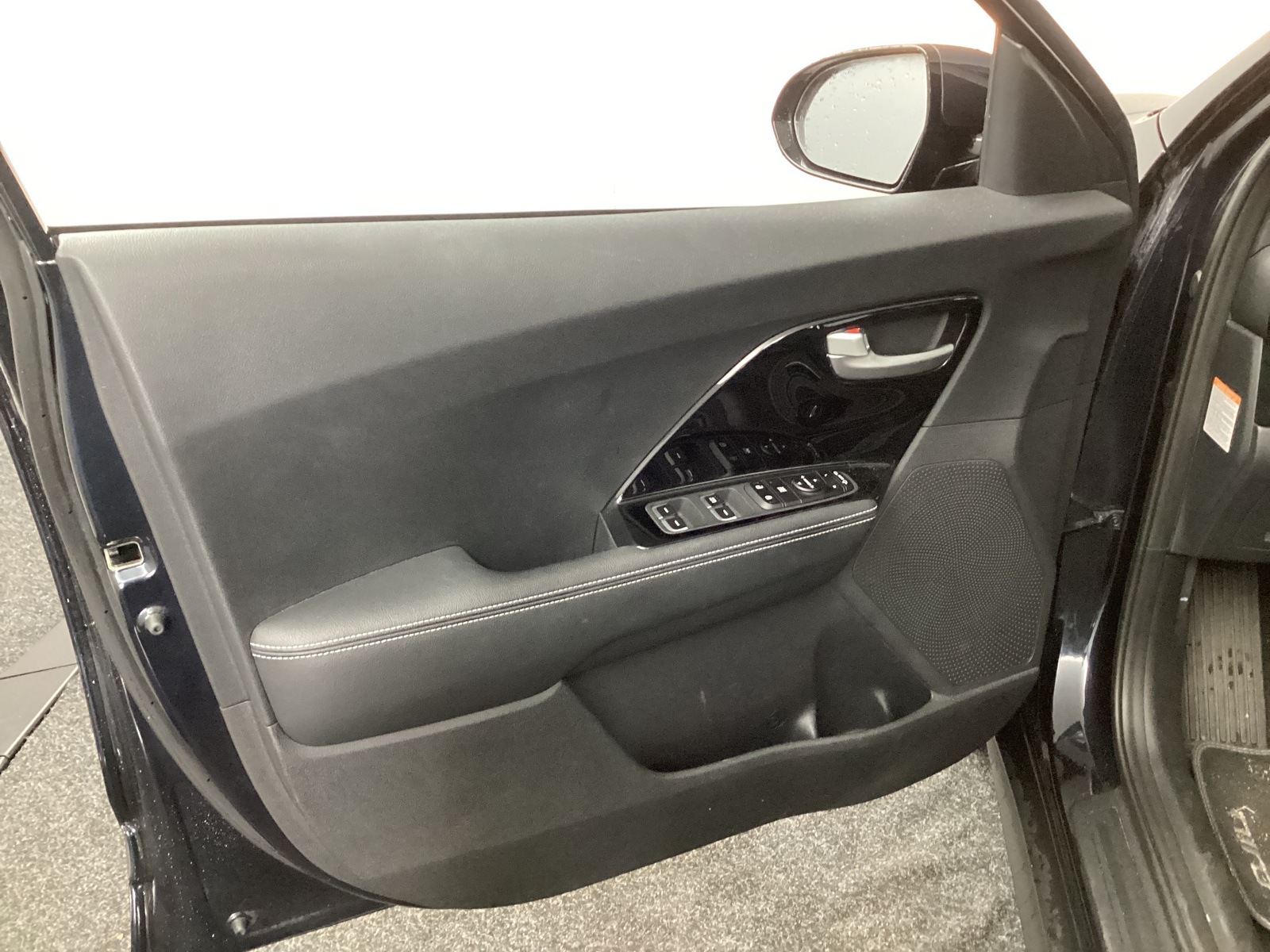 Foto 10 van Kia Niro