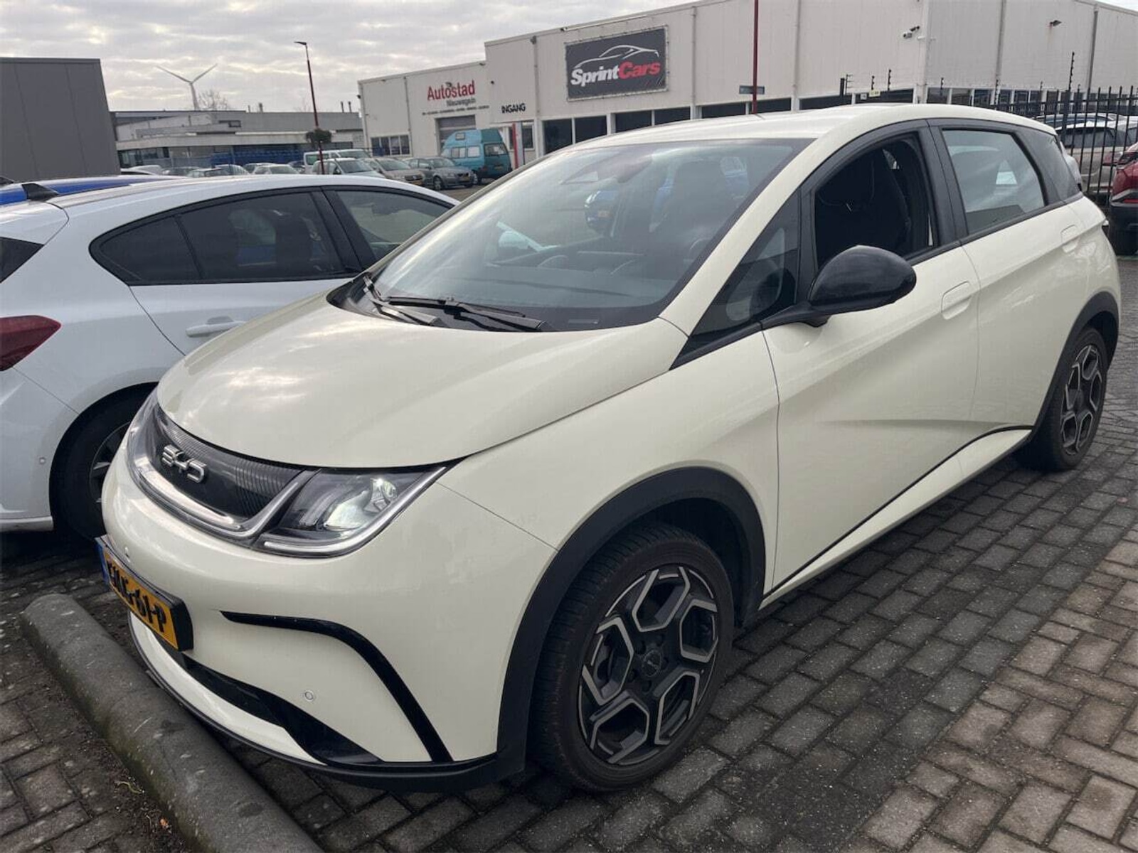 Foto 2 van BYD Dolphin