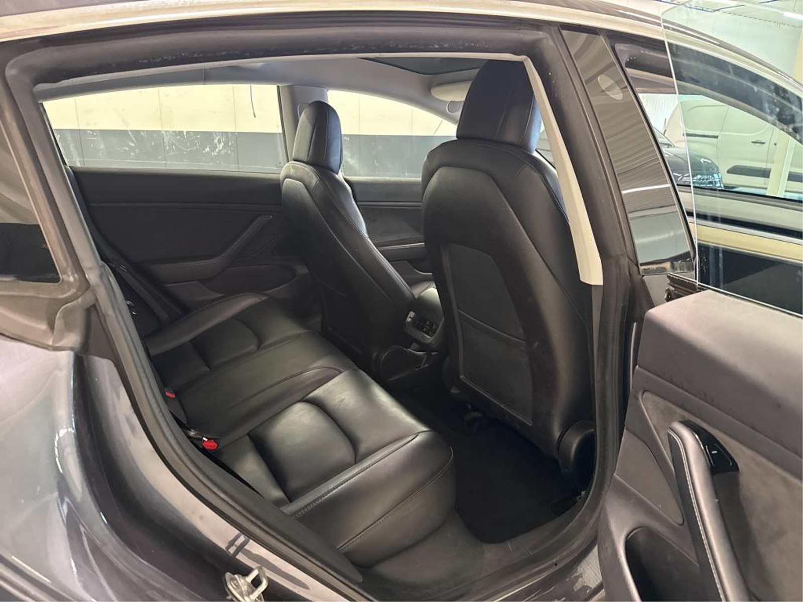 Foto 9 van Tesla Model 3