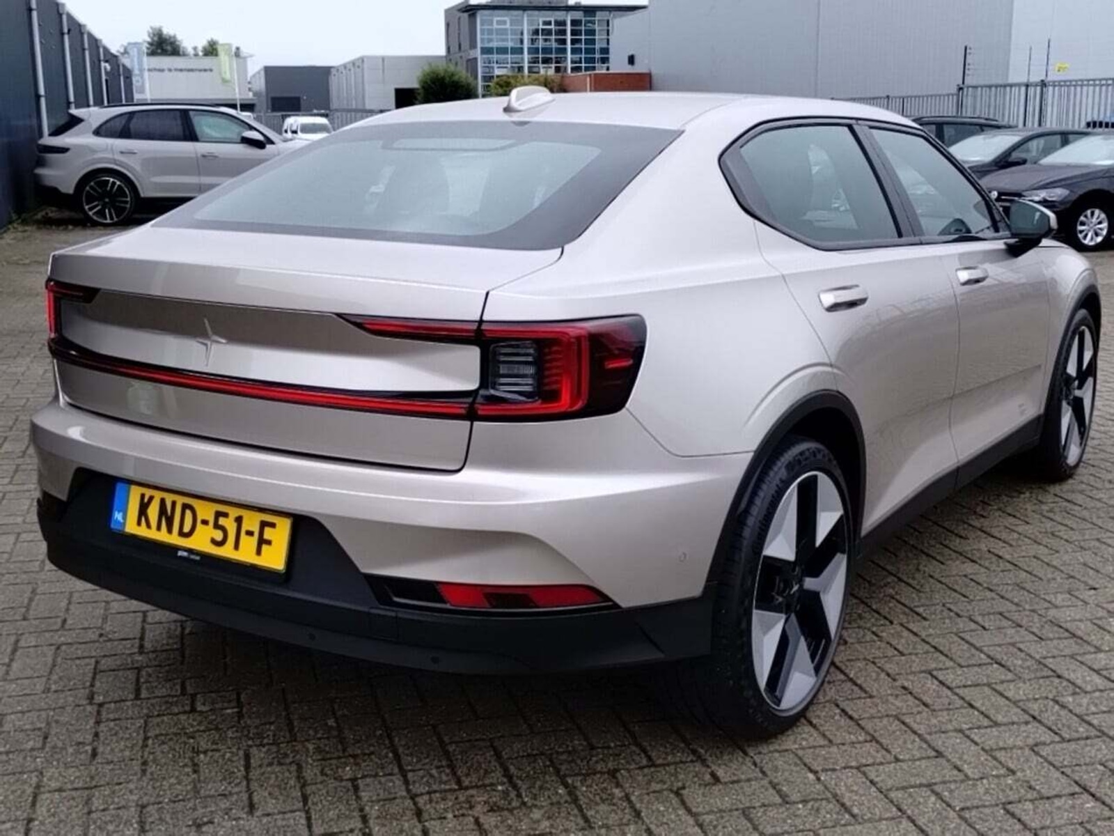 Foto 3 van Polestar 2