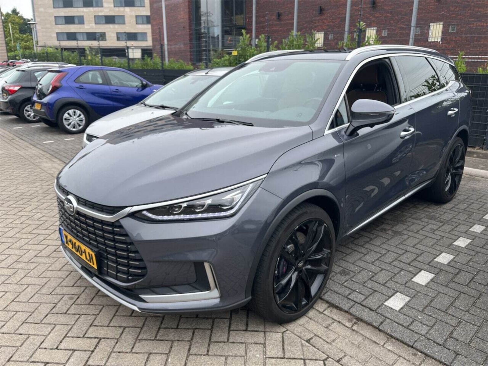 Foto 3 van BYD Tang