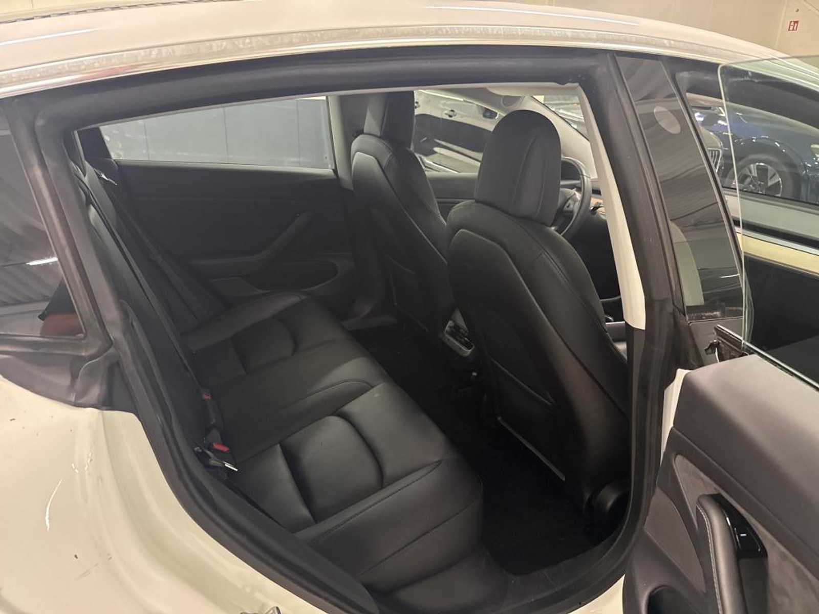 Foto 10 van Tesla Model 3