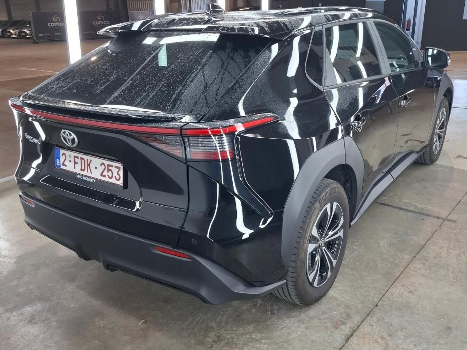 Foto 4 van Toyota bZ4X