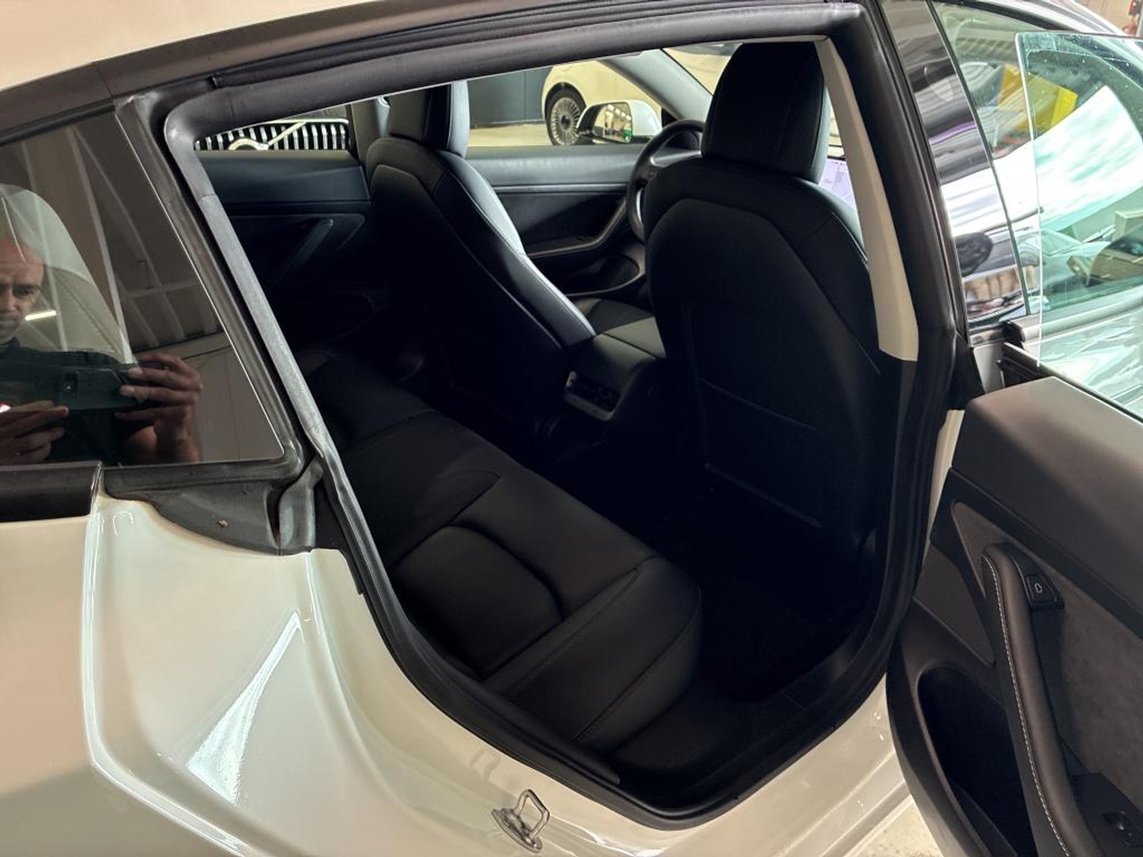 Foto 10 van Tesla Model 3