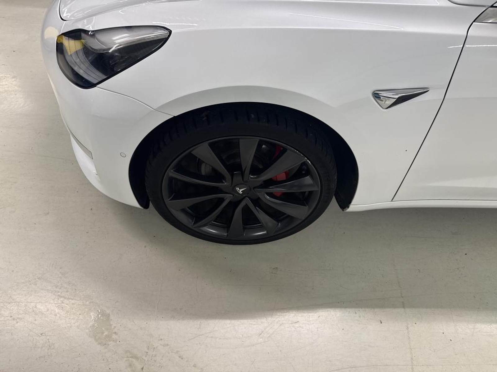 Foto 17 van Tesla Model 3