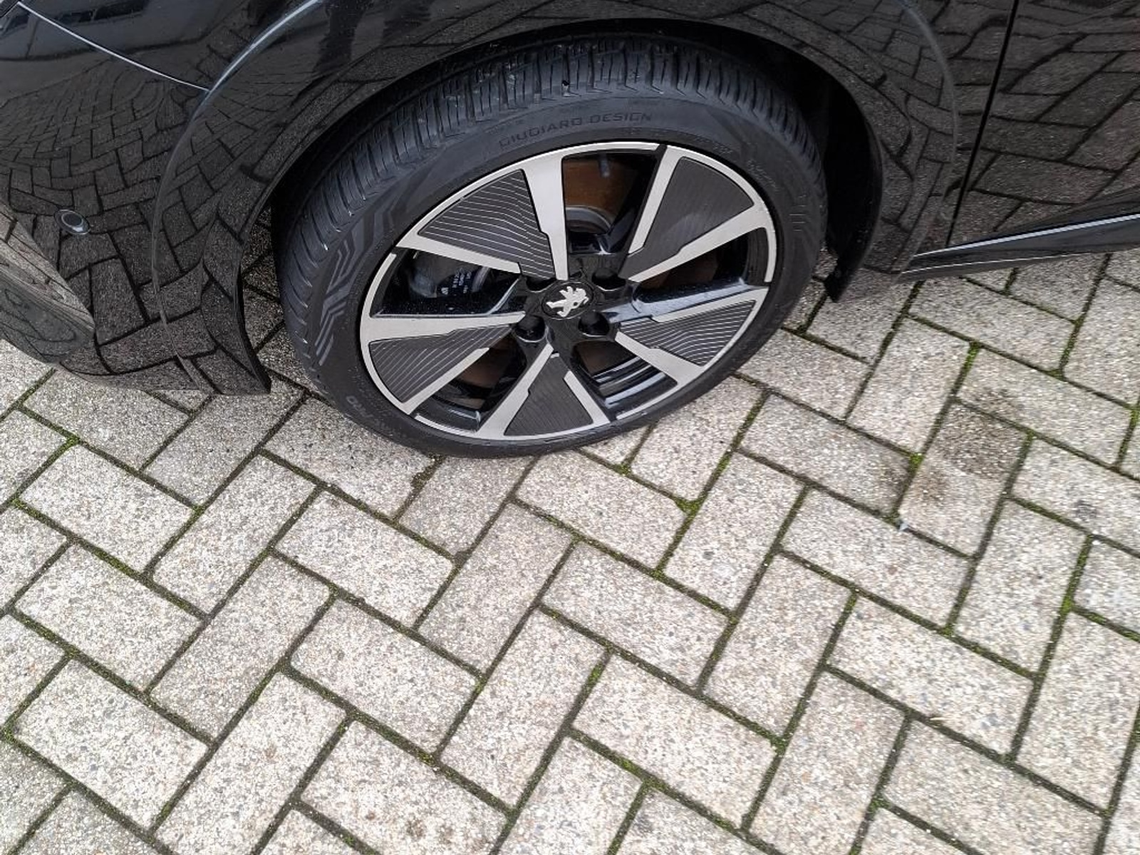 Foto 26 van Peugeot E-208