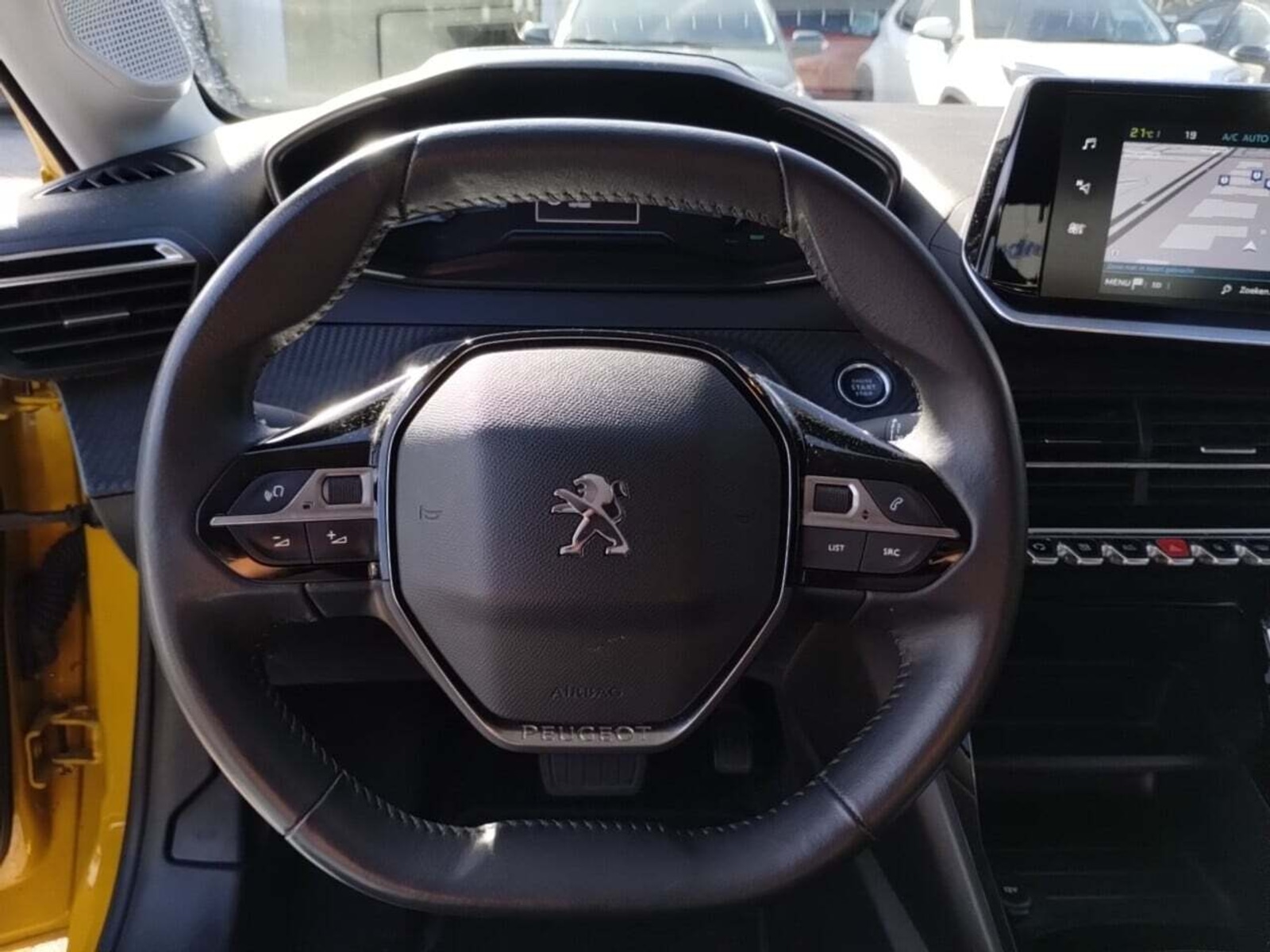 Foto 7 van Peugeot E-208