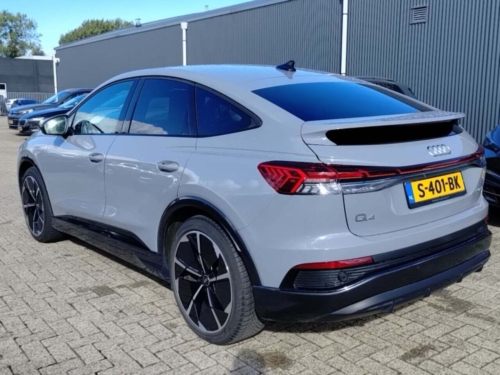 Foto 12 van Audi Q4 Sportback e-tron