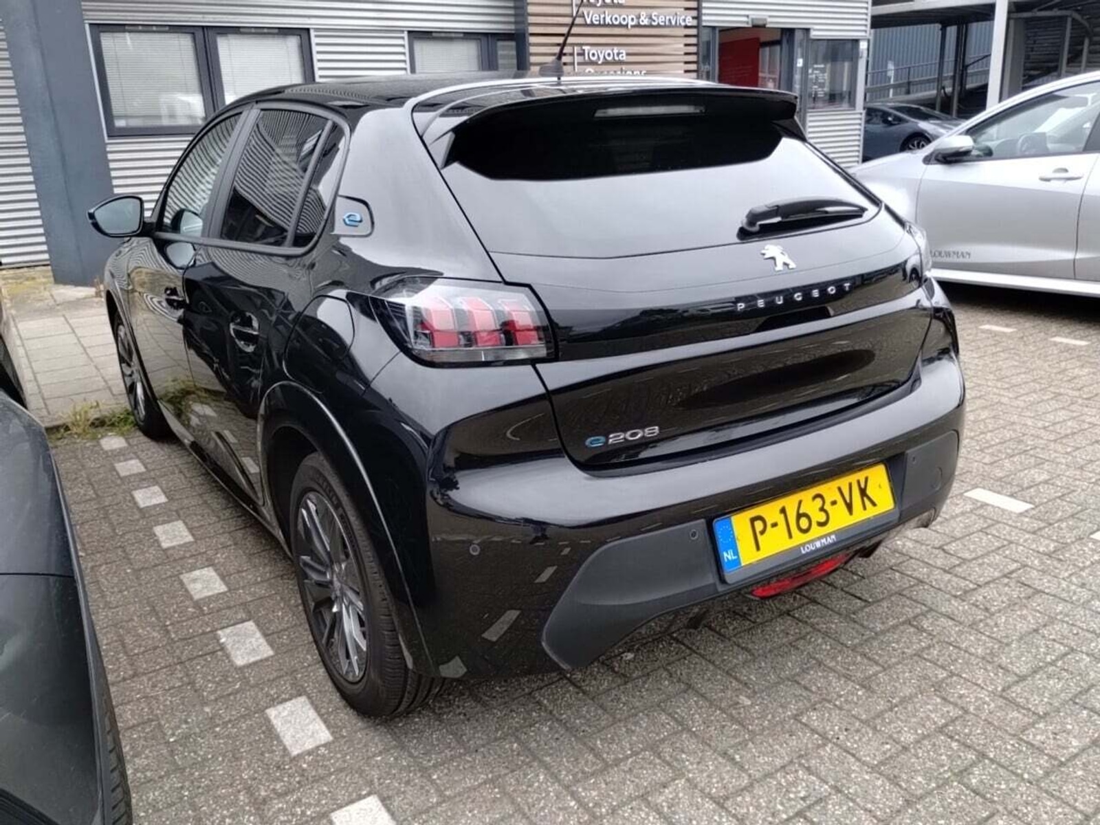 Foto 17 van Peugeot E-208