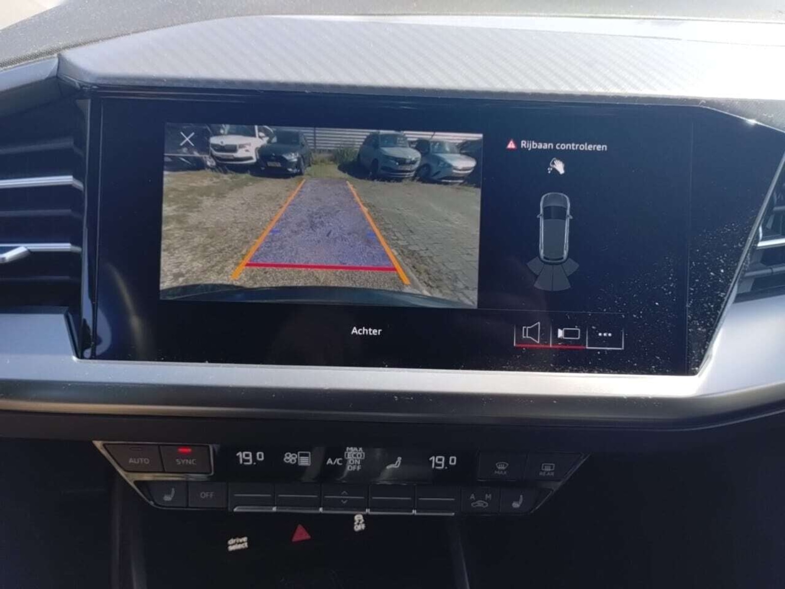 Foto 7 van Audi Q4 e-tron