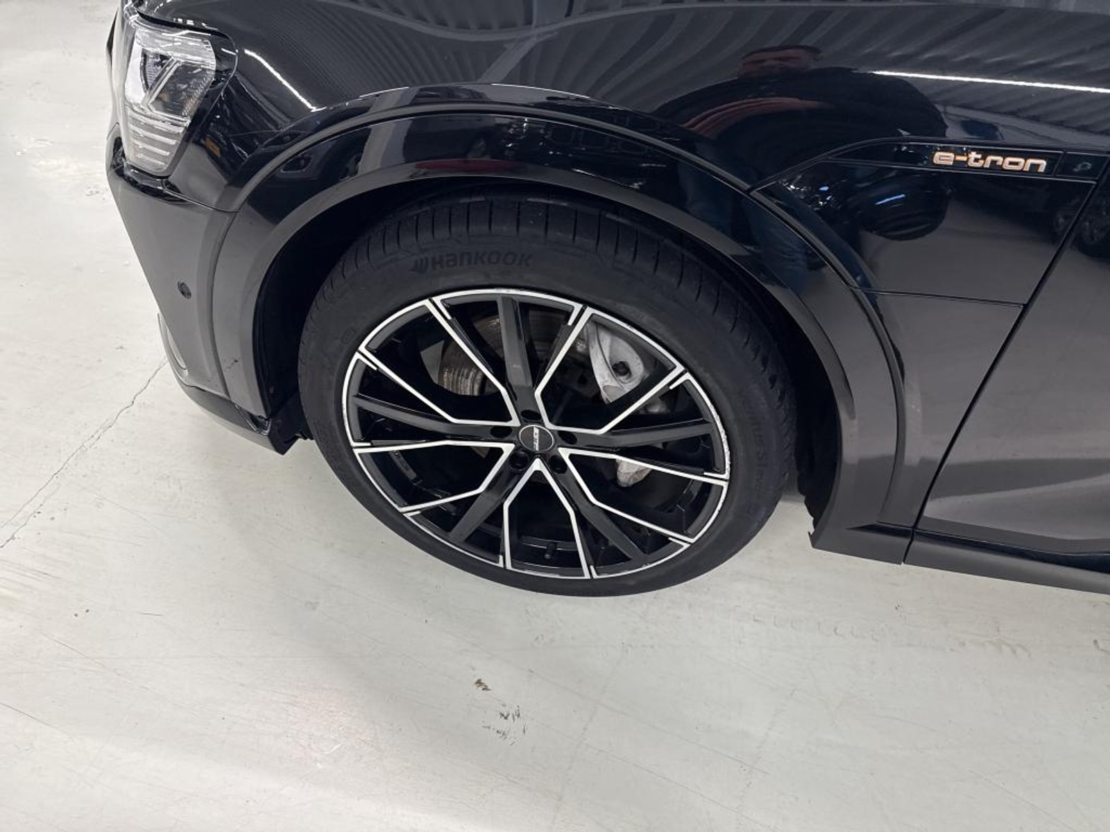 Foto 25 van Audi e-tron