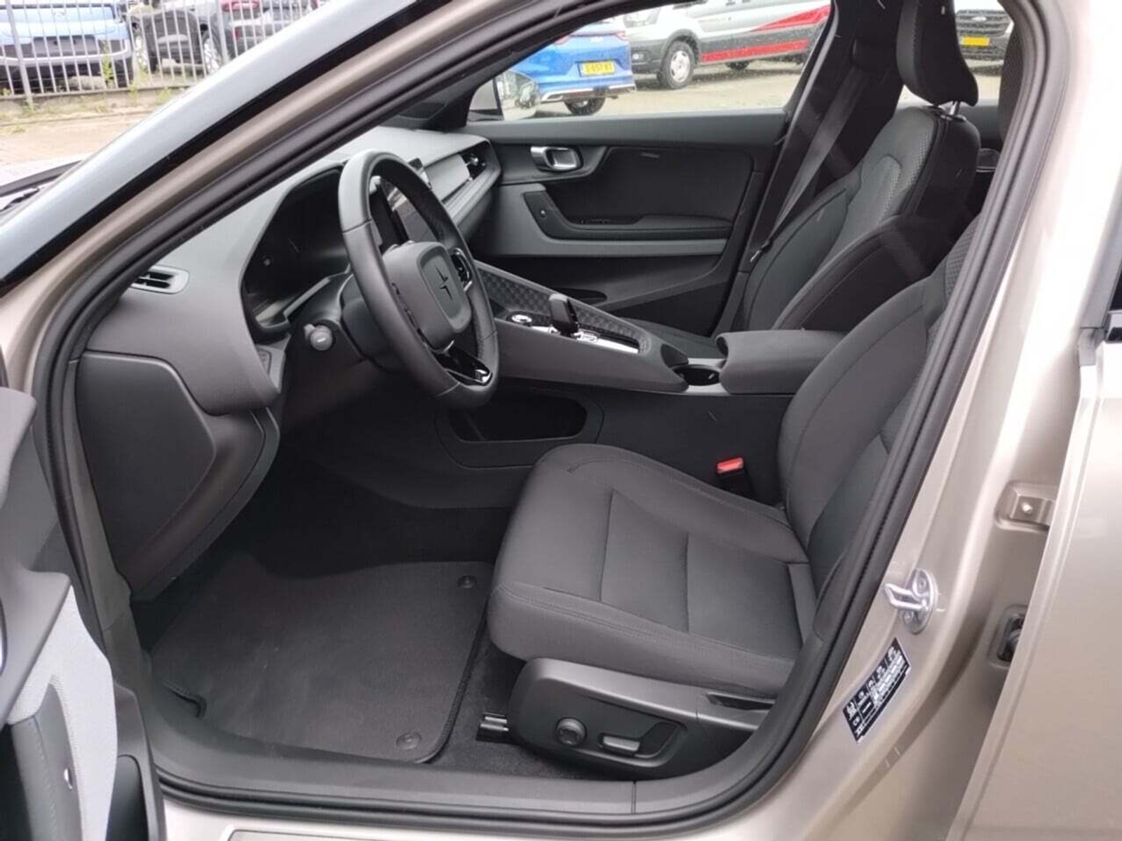 Foto 10 van Polestar 2