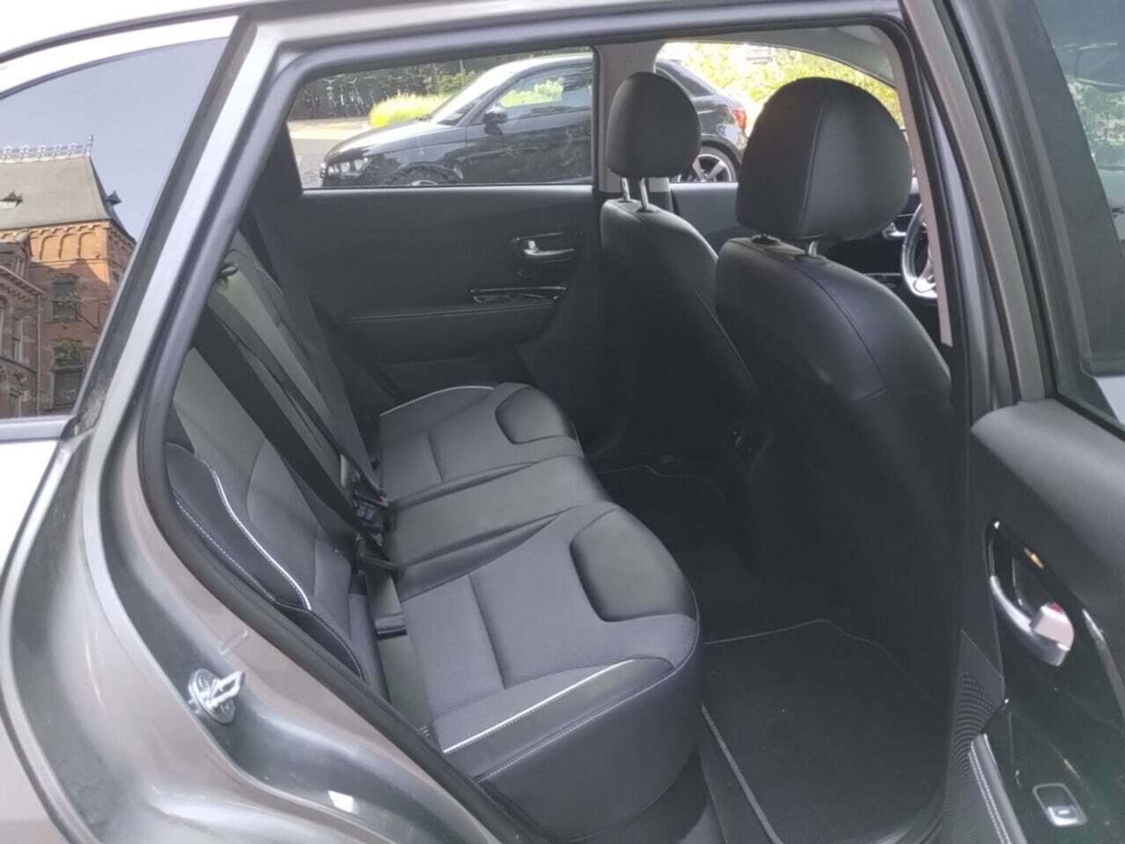 Foto 7 van Kia Niro