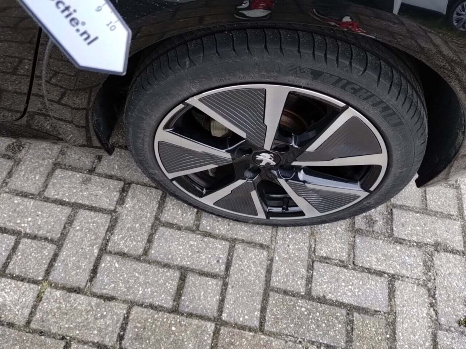 Foto 20 van Peugeot E-208