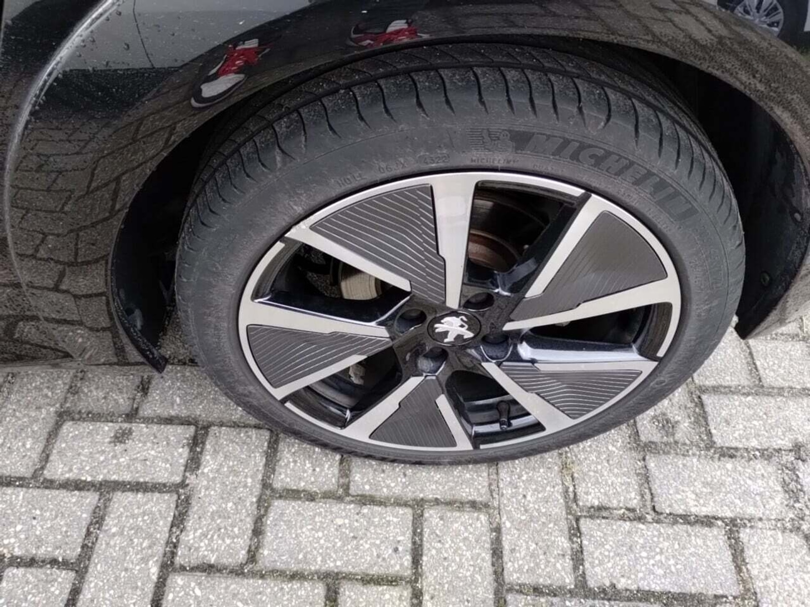 Foto 19 van Peugeot E-208