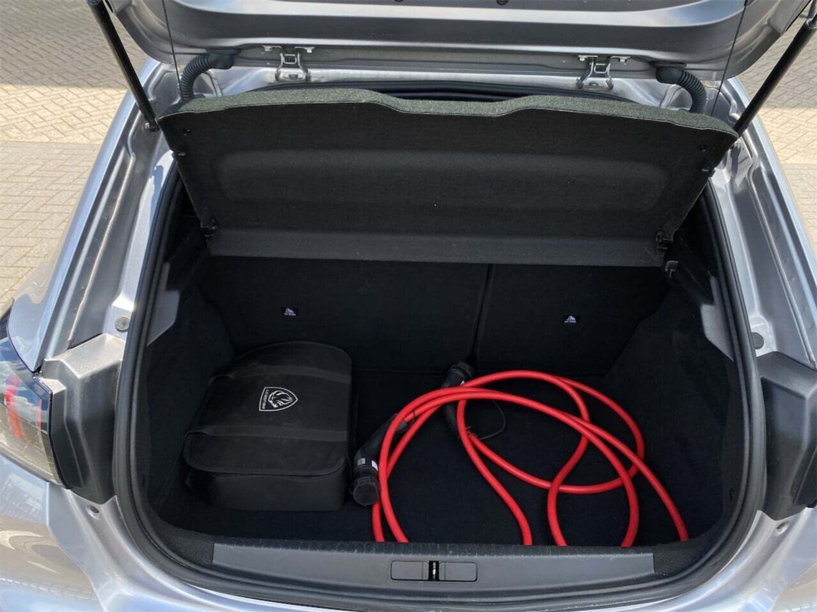 Foto 6 van Peugeot E-208