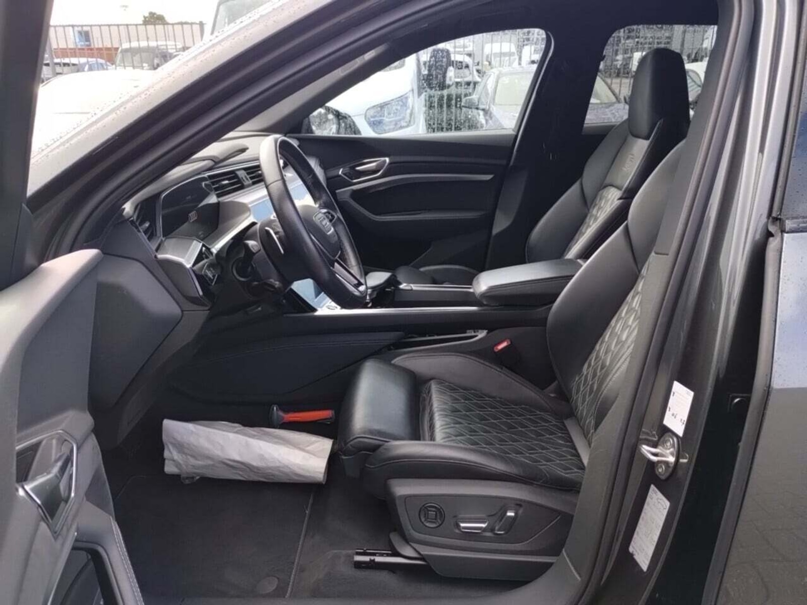 Foto 8 van Audi e-tron