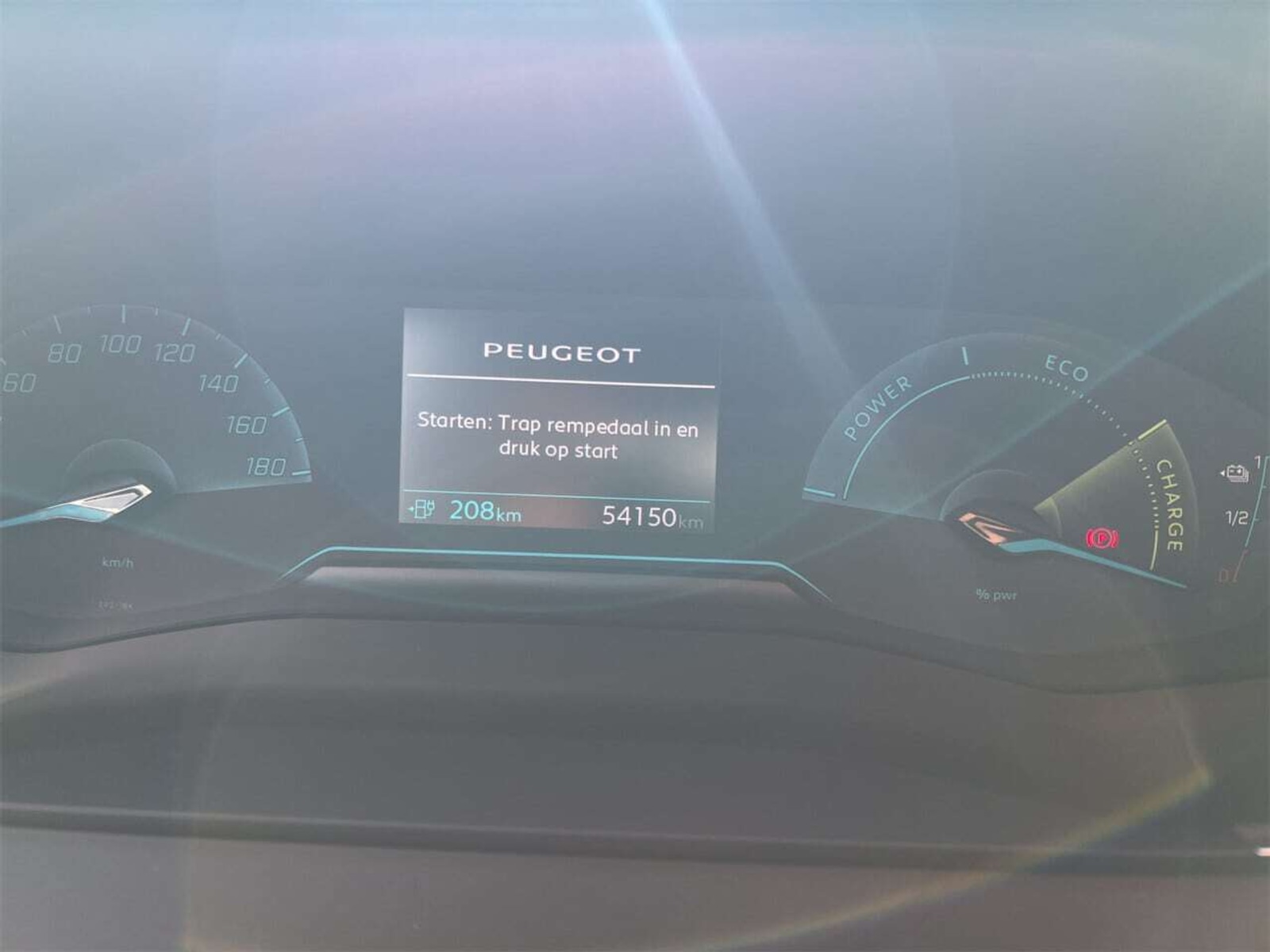 Foto 5 van Peugeot E-208