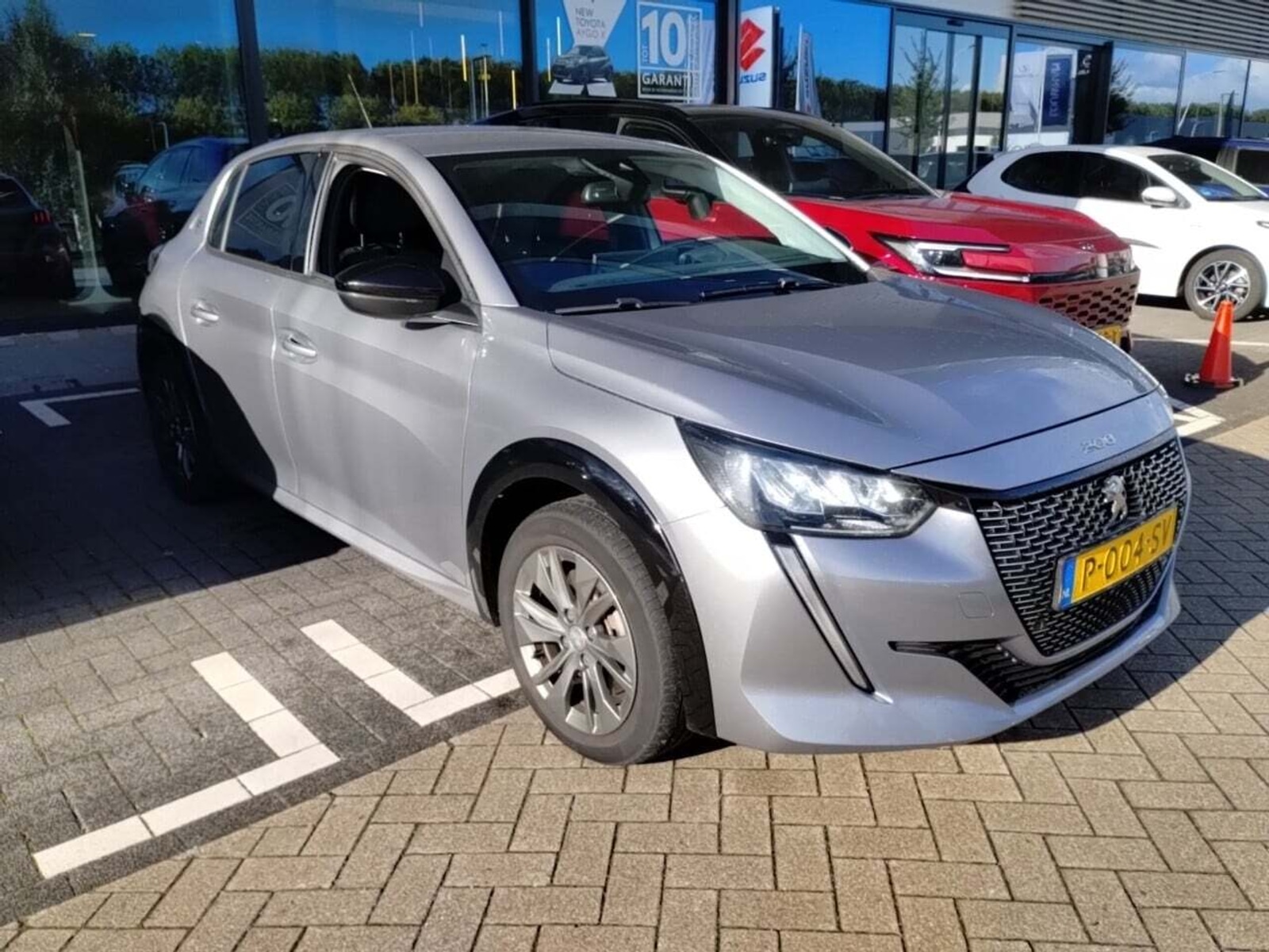 Foto 16 van Peugeot E-208