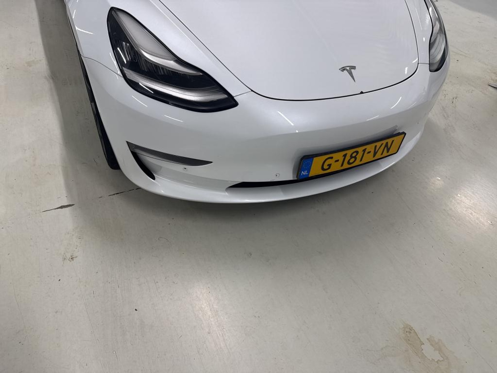 Foto 20 van Tesla Model 3