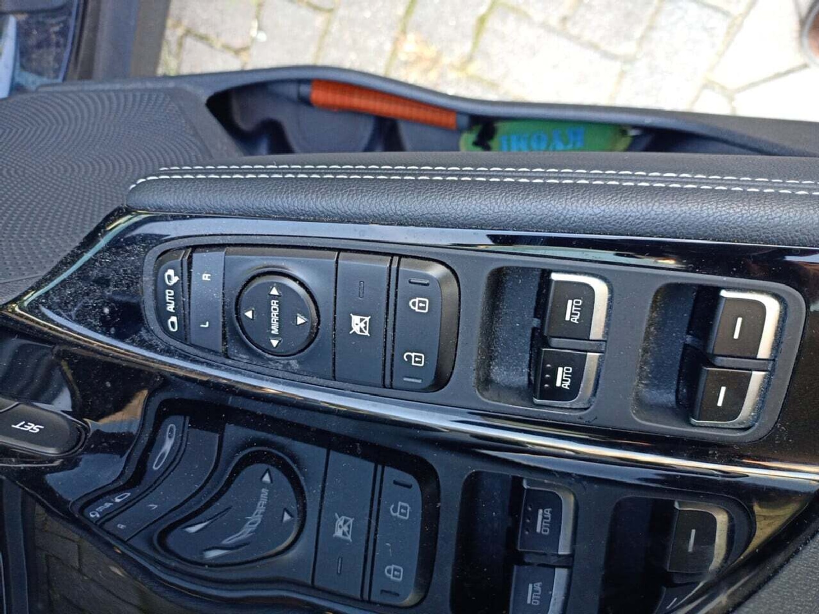 Foto 11 van Kia Niro