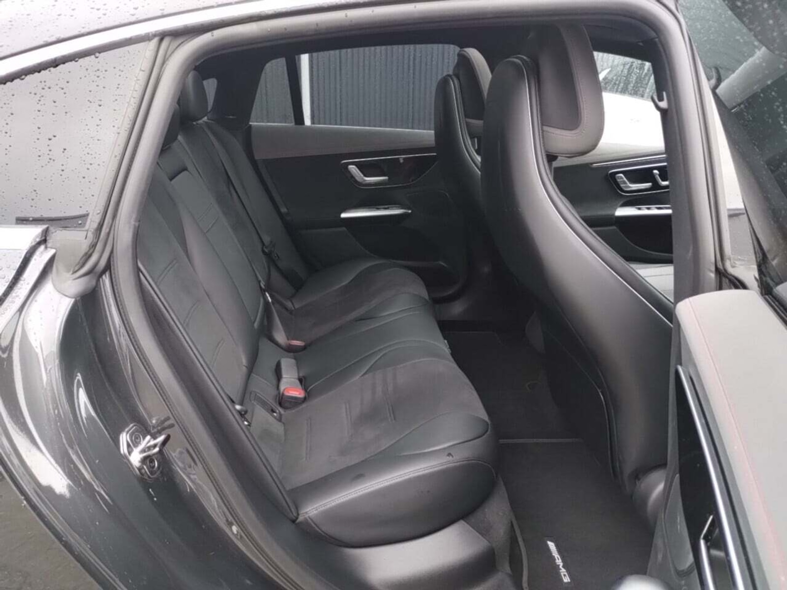 Foto 10 van Mercedes EQE