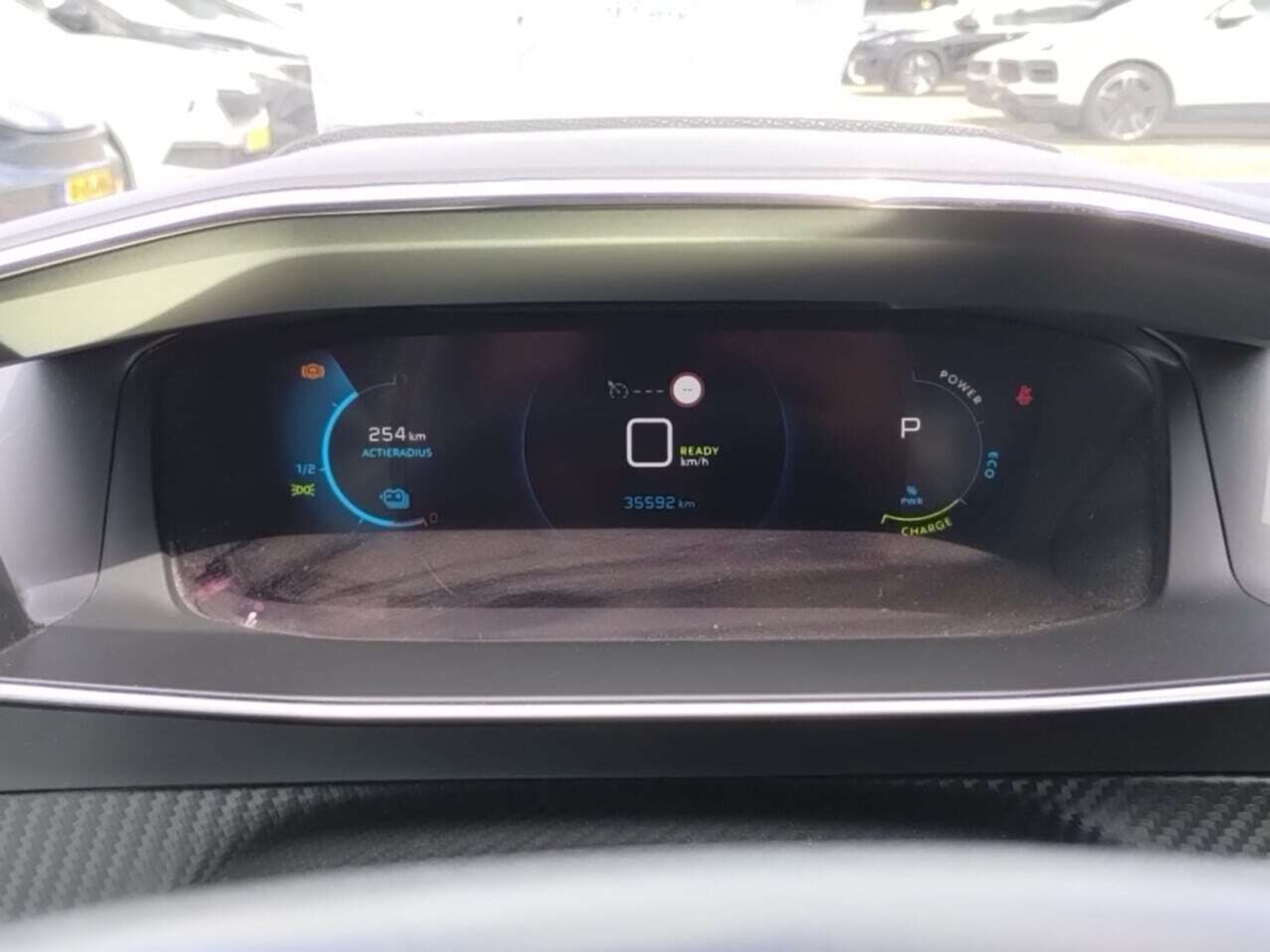 Foto 5 van Peugeot E-208