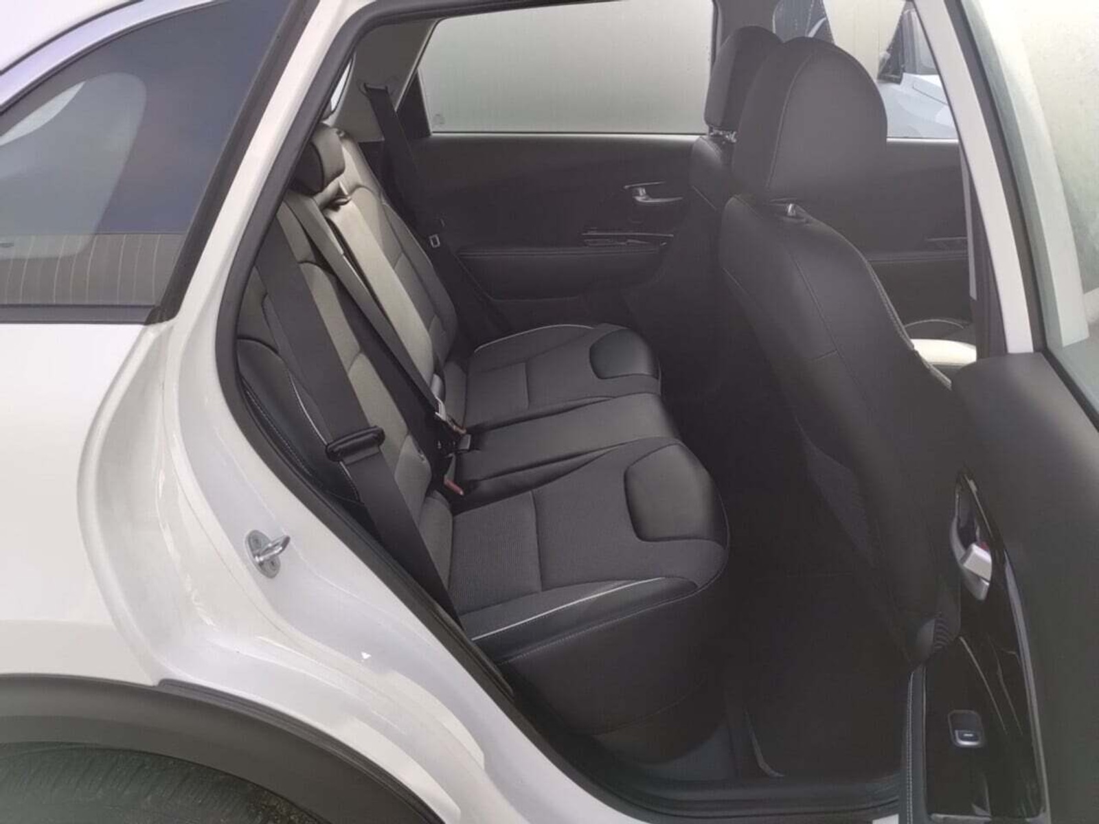 Foto 10 van Kia Niro