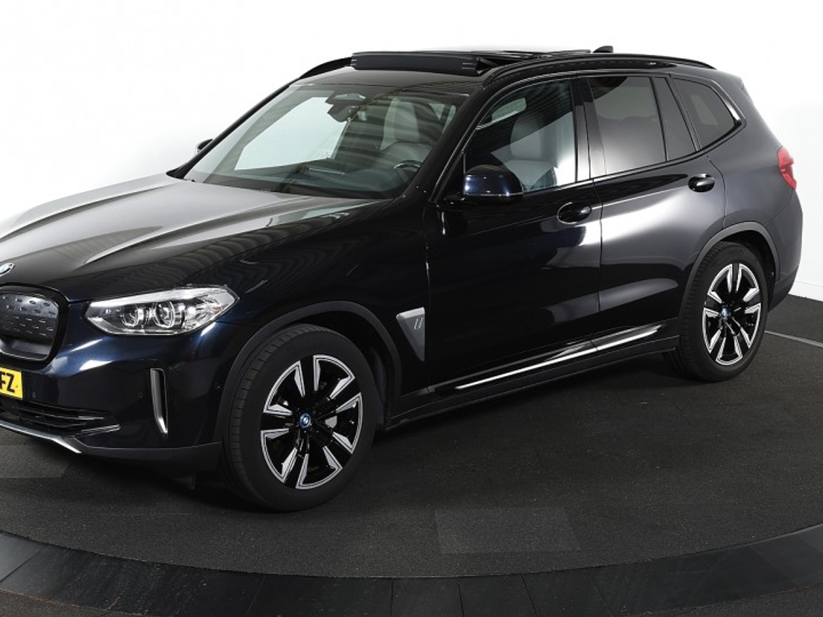 Foto 2 van BMW ix3