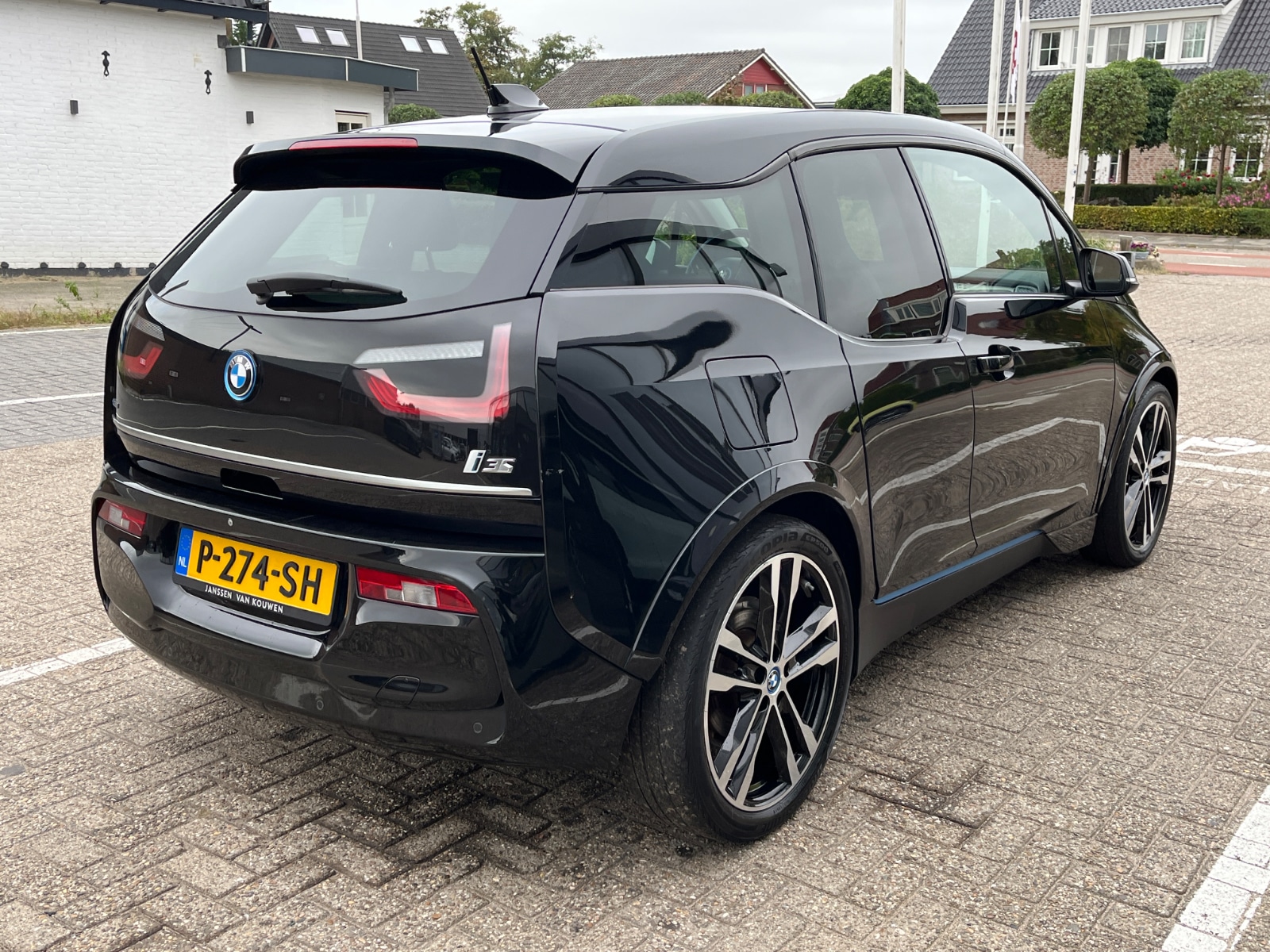 Foto 4 van BMW i3