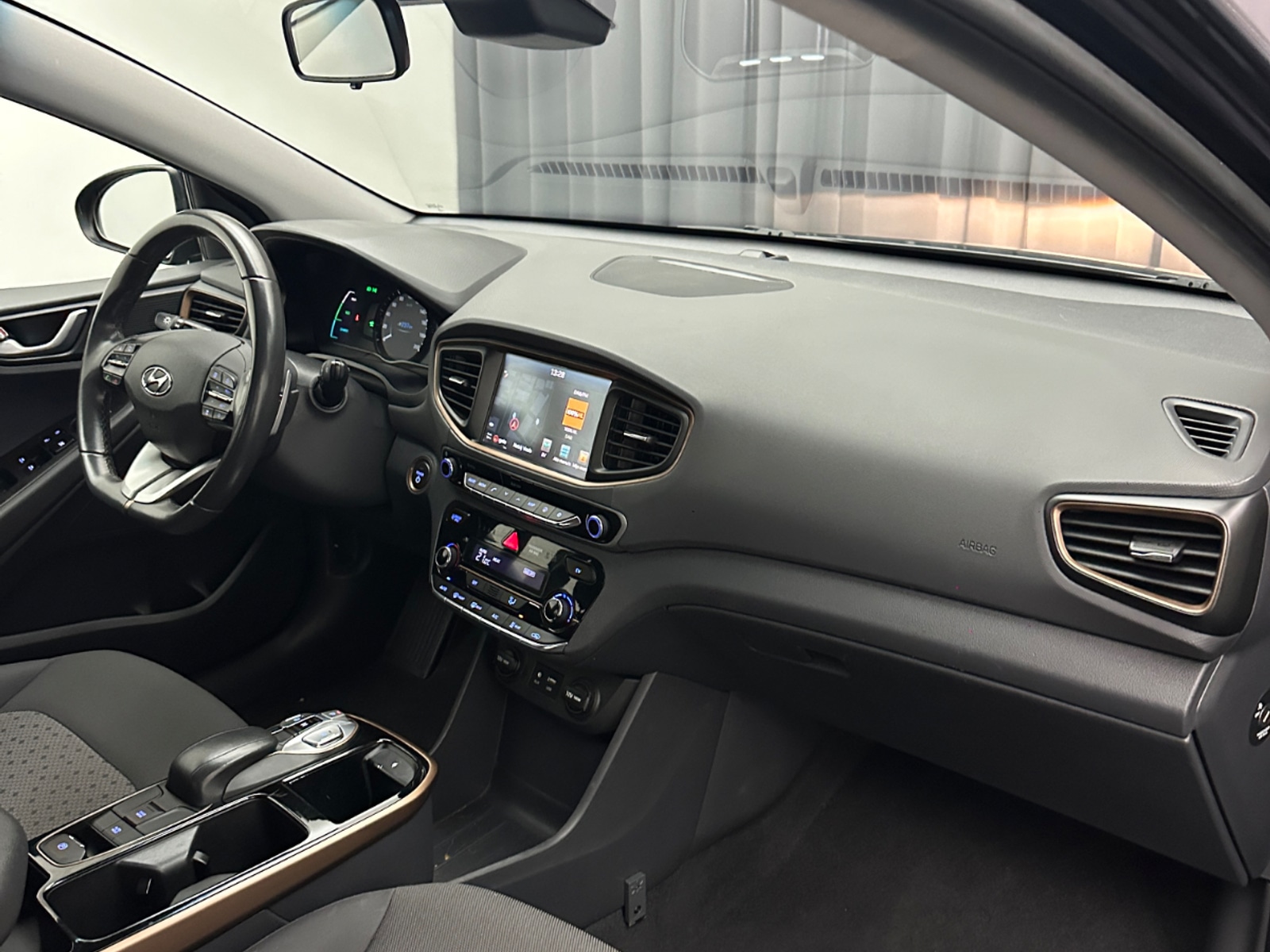 Foto 11 van Hyundai Ioniq