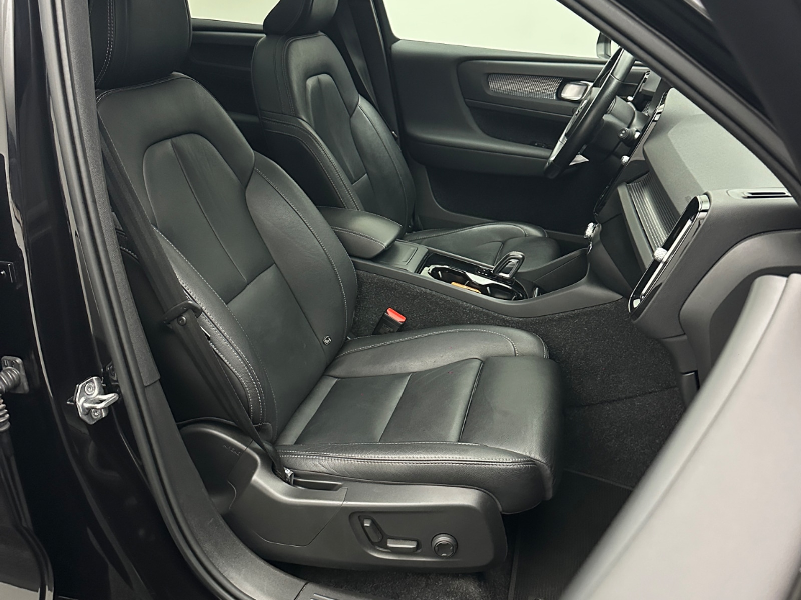 Foto 17 van Volvo XC40 Recharge