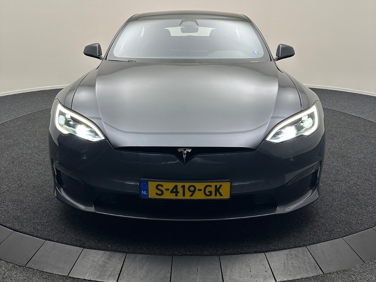 Foto 11 van Tesla Model S