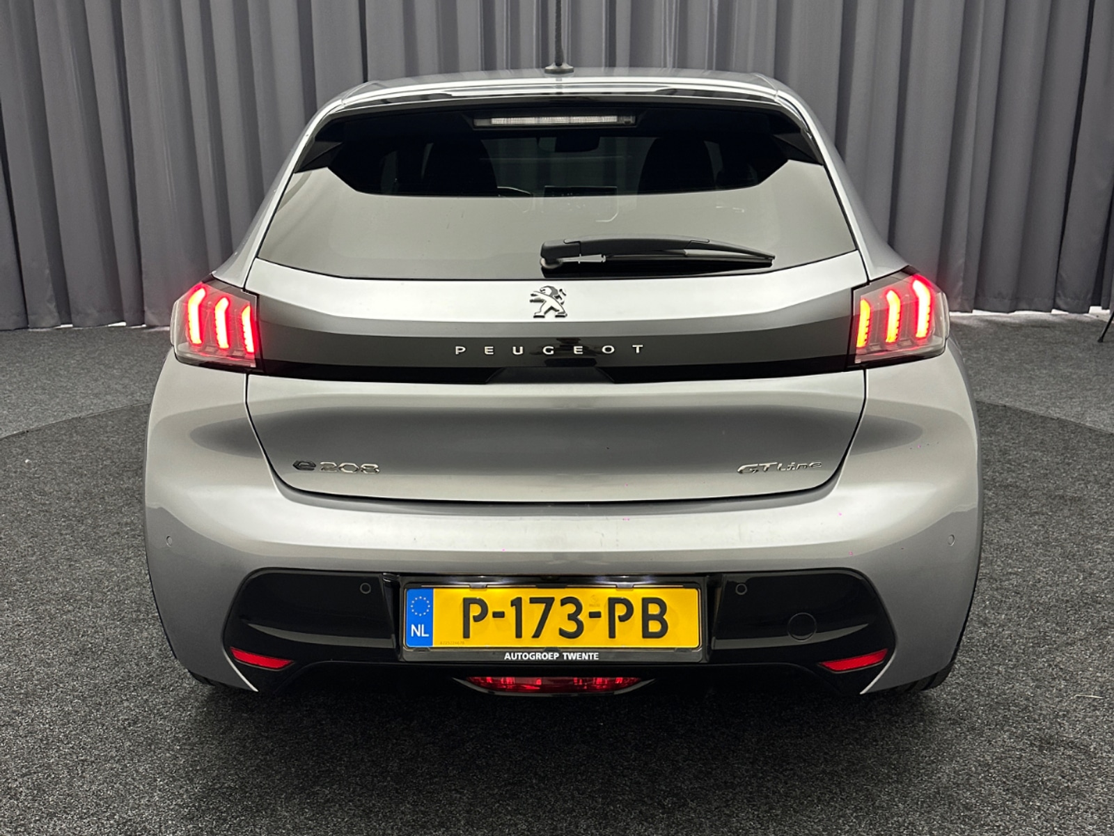 Foto 9 van Peugeot E-208