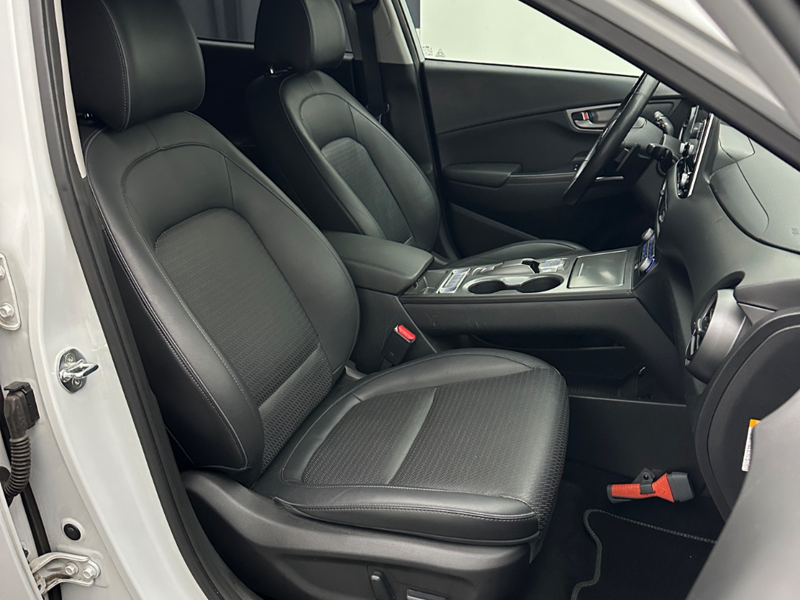 Foto 15 van Hyundai Kona