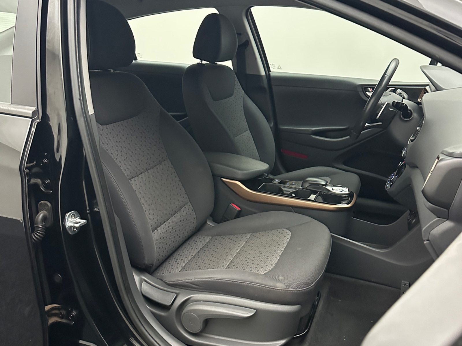 Foto 13 van Hyundai Ioniq